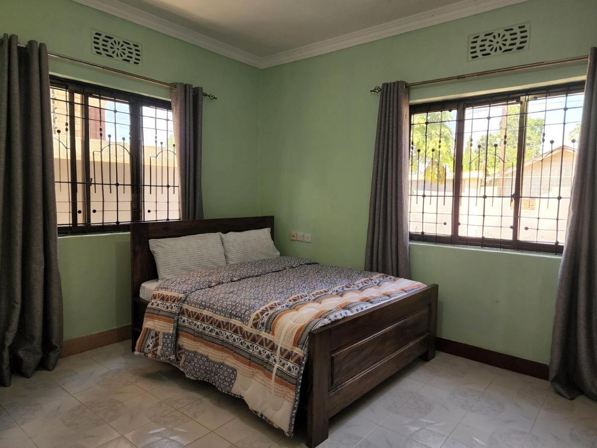 Abby'S Homestay Moshi Exterior foto